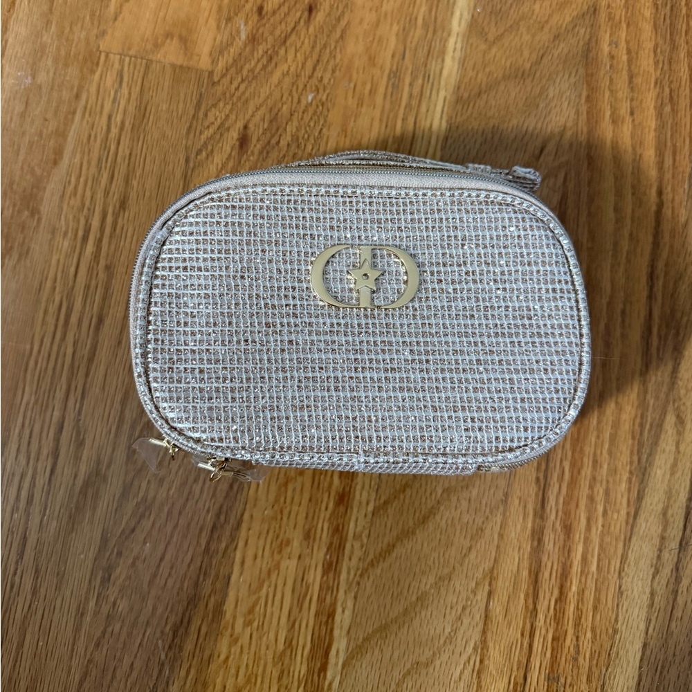 NWOT Dior Makeup Bag Holiday 2025